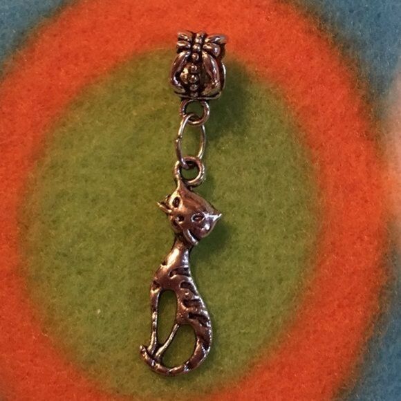 Cat Charm  - Picture 2 of 4